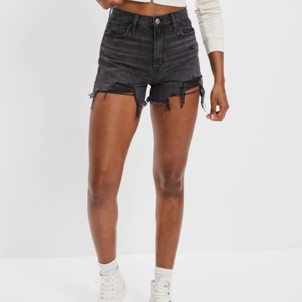 American Eagle Outfitters -  Highest Waist 90s Boyfriend Distressed Denim Shorts